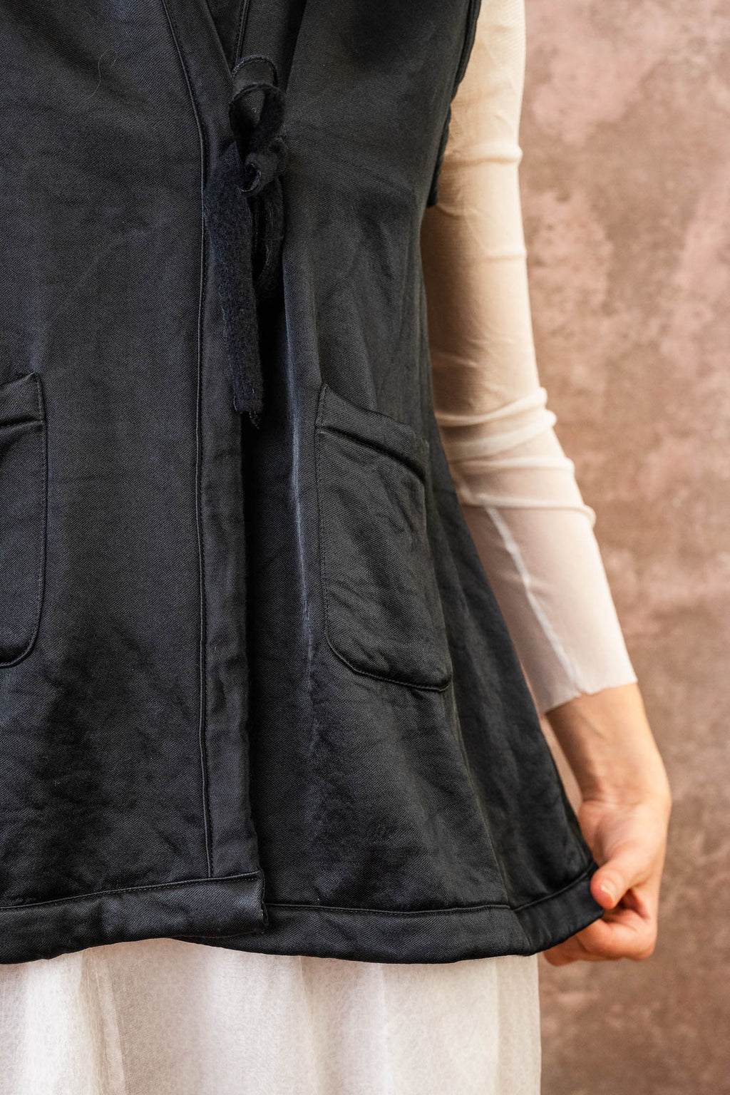 reversible body warmer back pleat flight