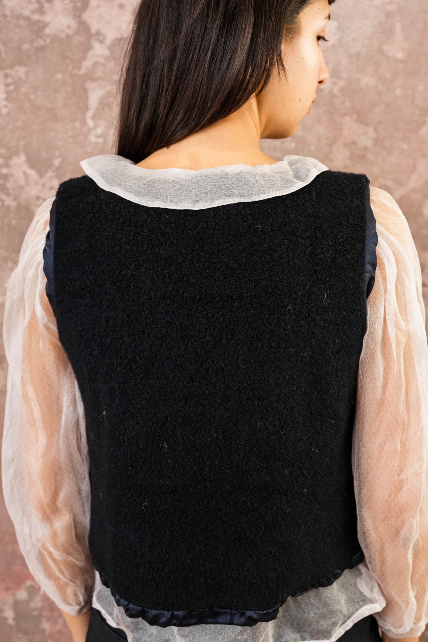mallin vest fluffy