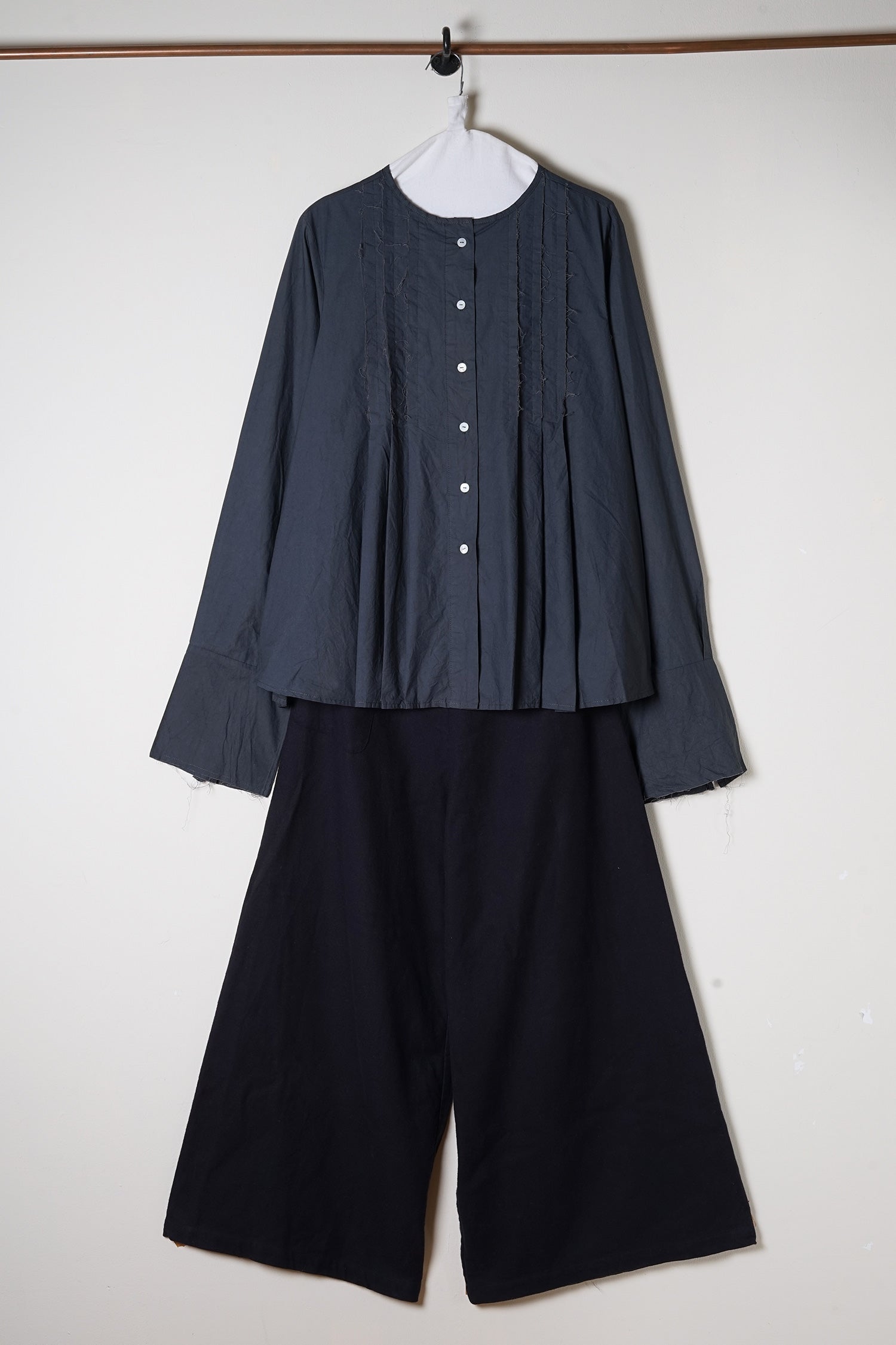pleat shirt kilberry cotton